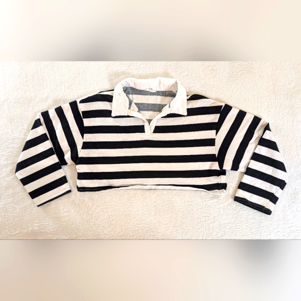 BEIVY Women's Crop Top Size Small Black & White Striped Long Sleeve Polo Shirt